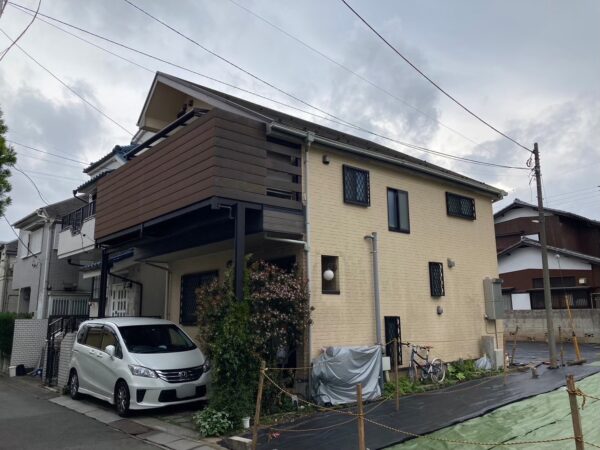 東京都目黒区にて屋根塗装・外壁塗装〈助成金を利用した塗装工事〉の施工前写真